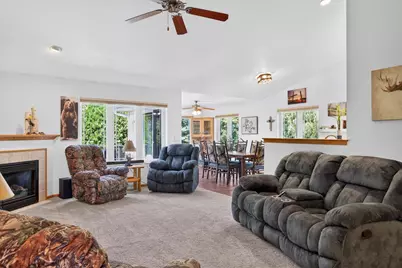 93 Queens Way, Fond du Lac, WI 54935 - Photo 7