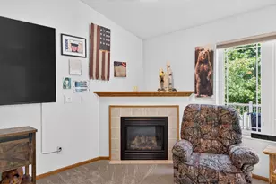 93 Queens Way, Fond du Lac, WI 54935 - Photo 9