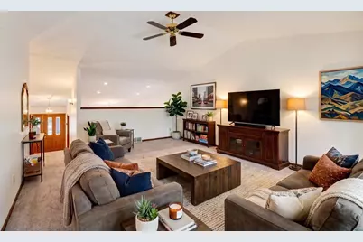 7862 W Oakbrook Circle, Madison, WI 53717 - Photo 11
