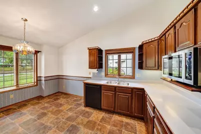 7862 W Oakbrook Circle, Madison, WI 53717 - Photo 11