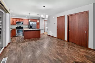 705 Reflection Dr, Madison, WI 53593 - Photo 13