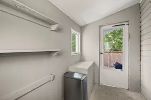 315 S Ingersoll St, Madison, WI 53703 - Photo 27