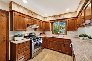 4346 Damascus Trail, Cottage Grove, WI 53527 - Photo 3