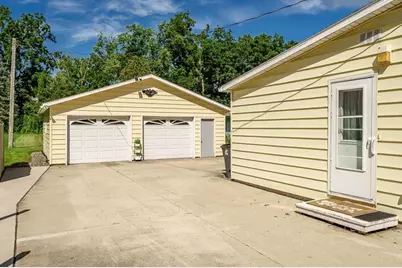 411 S Madison Street, Janesville, WI 53536 - Photo 3