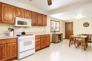 411 S Madison St, Janesville, WI 53536 - Photo 17