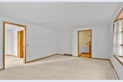 4402 Woods End Road, Madison, WI 53711 - Photo 7