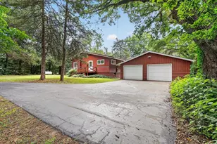 11901 W Brandherm Rd, Beloit, WI 53511 - Photo 3