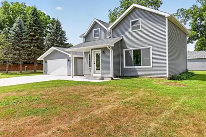 637 Lewellen Street, Marshall, WI 53559 - Photo 3