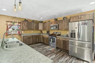 308 N Mechanic St, Albany, WI 53502 - Photo 11