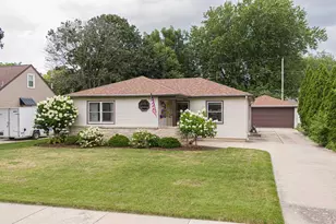 1309 Hawthorne Ave, Janesville, WI 53545 - Photo 1