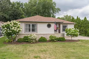 1309 Hawthorne Ave, Janesville, WI 53545 - Photo 3