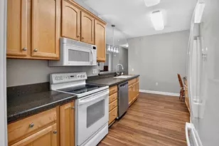 1 Cherokee Cir, Madison, WI 53704 - Photo 17