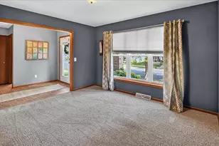 6107 Arrowpoint Way, Mcfarland, WI 53558 - Photo 9