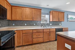 6107 Arrowpoint Way, Mcfarland, WI 53558 - Photo 17
