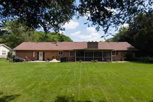 1903 Eastwood Ave, Janesville, WI 53545 - Photo 11