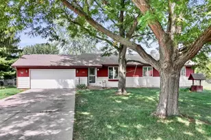 4710 W Greenfield Rd, Janesville, WI 53548 - Photo 1
