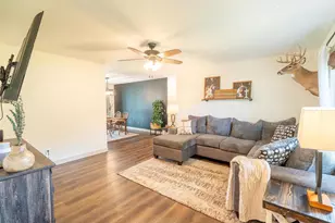 4710 W Greenfield Rd, Janesville, WI 53548 - Photo 7