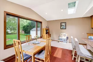 522 Charles Ln, Madison, WI 53711 - Photo 9