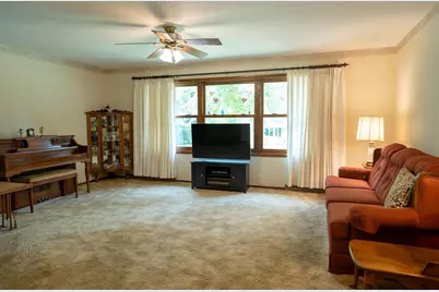 4817 Eldorado Lane, Madison, WI 53716 - Photo 9