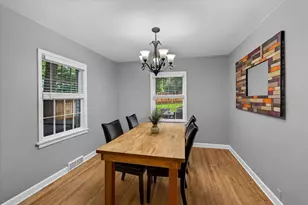 207 S Owen Dr, Madison, WI 53705 - Photo 9