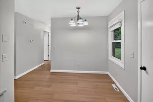 525 Berry St, Stoughton, WI 53589 - Photo 17