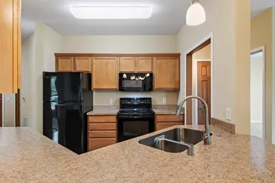 2581 Smiths Crossing #101, Madison, WI 53783 - Photo 15