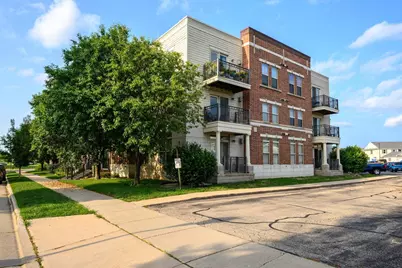 2581 Smiths Crossing #101, Madison, WI 53783 - Photo 5