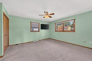 662 11th St, Baraboo, WI 53913 - Photo 15