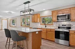 662 11th St, Baraboo, WI 53913 - Photo 7