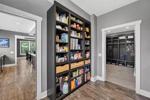 6444 Irving Dr, Sun Prairie, WI 53590 - Photo 11
