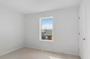 10422 N Stone Barn Dr, Milton, WI 53563 - Photo 15