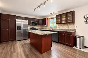 213 Yarrow Hill Dr, Cottage Grove, WI 53527 - Photo 3