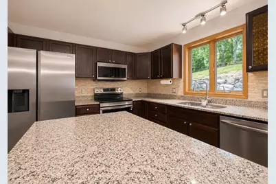 213 Yarrow Hill Drive, Cottage Grove, WI 53527 - Photo 9