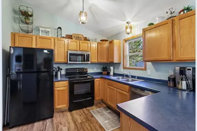 606 Garfield Avenue, Janesville, WI 53536 - Photo 13