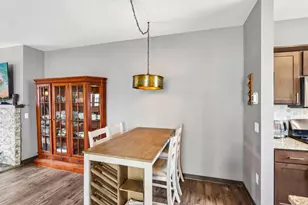 2665 Castle Rock Dr, Fitchburg, WI 53711 - Photo 11