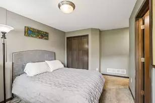 2665 Castle Rock Dr, Fitchburg, WI 53711 - Photo 25