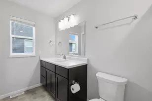 303 Breunig Blvd, Waunakee, WI 53597 - Photo 27