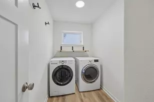 201 Trl Vw Ln, Lake Mills, WI 53551 - Photo 7