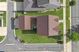209 Shady Leaf Rd, Madison, WI 53718 - Photo 5