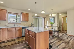 209 Shady Leaf Rd, Madison, WI 53718 - Photo 13
