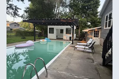 908 Roby Road, Stoughton, WI 53589 - Photo 27