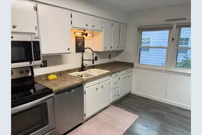 908 Roby Road, Stoughton, WI 53589 - Photo 5