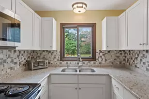 289 Cranbrook Ct, Nekoosa, WI 54457 - Photo 5