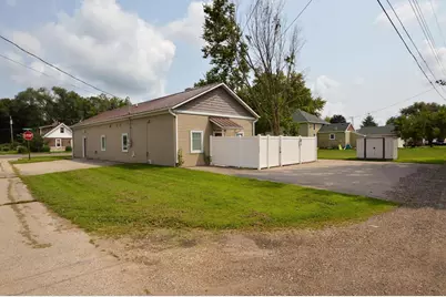 1201 S Beaumont Road, Prairie Du Chien, WI 53821 - Photo 5