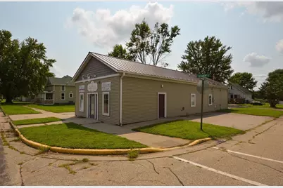 1201 S Beaumont Road, Prairie Du Chien, WI 53821 - Photo 3