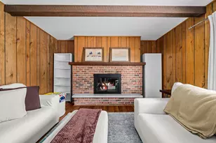 419 Coburn St, Delavan, WI 53115 - Photo 23
