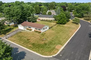 419 Coburn St, Delavan, WI 53115 - Photo 37