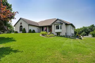 1825 Bringold Dr, Verona, WI 53593 - Photo 5