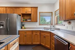 1825 Bringold Dr, Verona, WI 53593 - Photo 25
