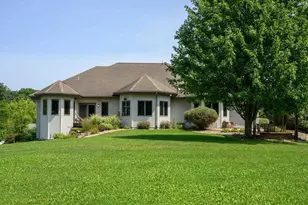 1825 Bringold Dr, Verona, WI 53593 - Photo 3